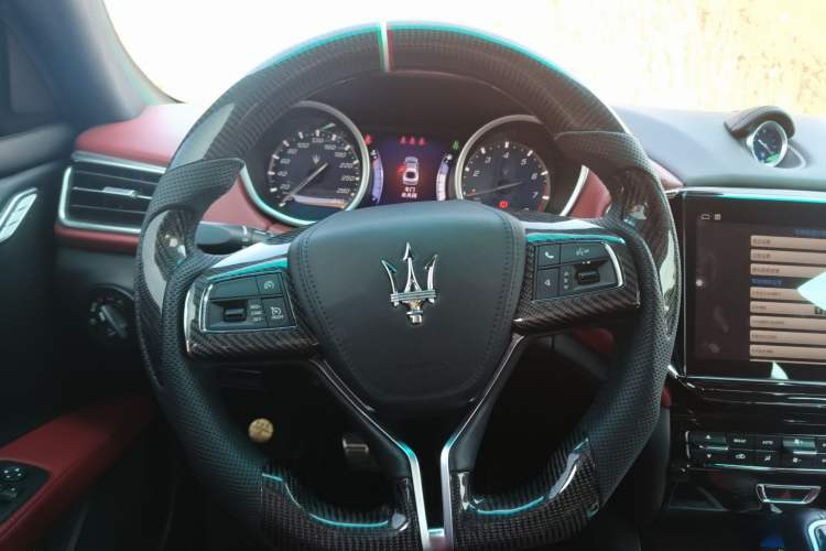 Used Maserati Ghibli 2014 3.0T Standard Edition Steering Wheel