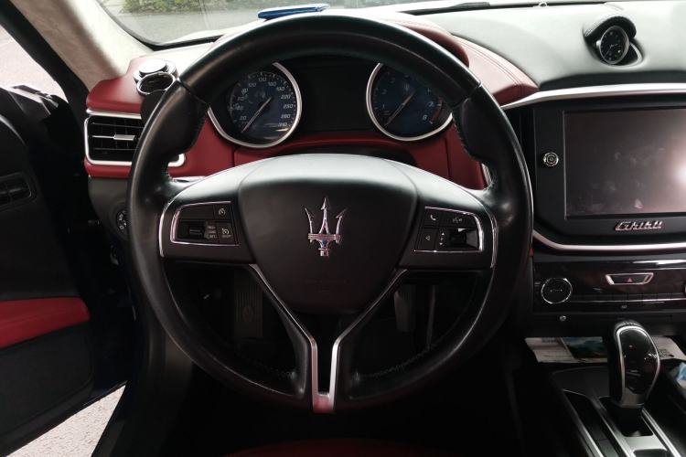 Used Maserati Ghibli 2014 3.0T Standard Edition Steering Wheel