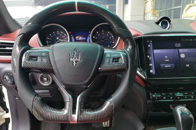 Used Maserati Ghibli 2014 3.0T Standard Edition Steering Wheel