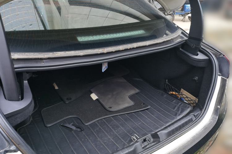 Used Maserati Ghibli 2014 3.0T Standard Edition Trunk