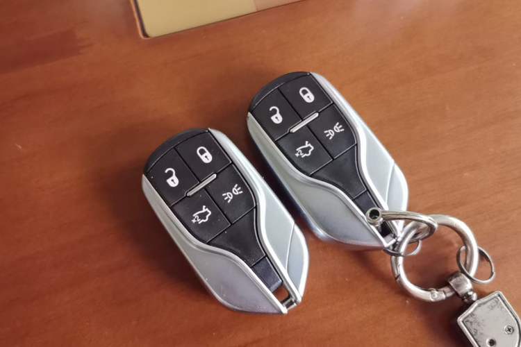 Used Maserati Ghibli 2014 3.0T Standard Edition Vehicle Key
