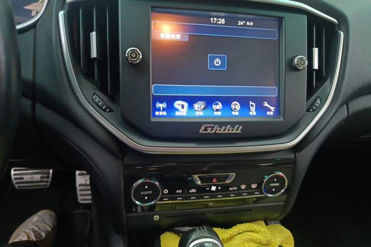Used Maserati Ghibli 2014 3.0T Standard Edition Audio And AC Panel