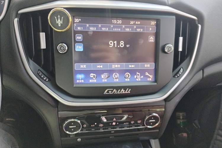 Used Maserati Ghibli 2014 3.0T Standard Edition Audio And AC Panel