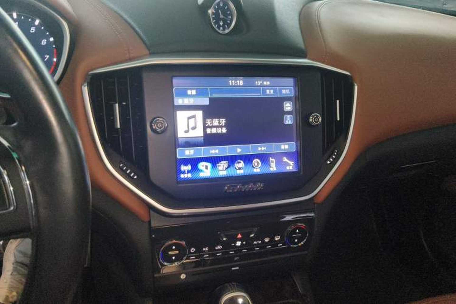 Used Maserati Ghibli 2014 3.0T S Audio And AC Panel