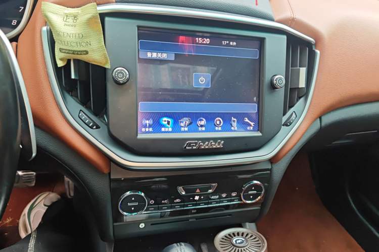 Used Maserati Ghibli 2014 3.0T S Audio And AC Panel
