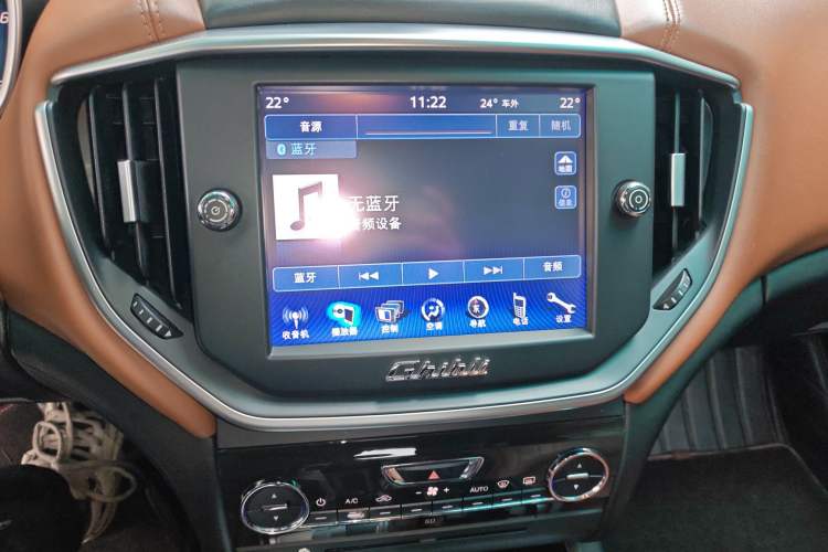 Used Maserati Ghibli 2014 3.0T Standard Edition Audio And AC Panel