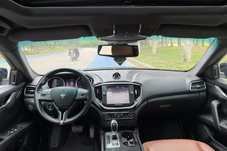 Used Maserati Ghibli 2014 3.0T Standard Edition Audio And AC Panel
