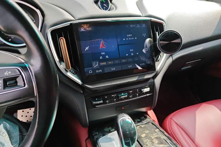Used Maserati Ghibli  Audio And AC Panel