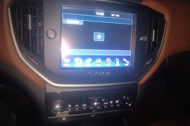 Used Maserati Ghibli 2014 3.0T Standard Edition Audio And AC Panel