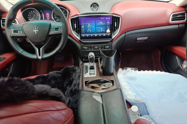 Used Maserati Ghibli 2014 3.0T Standard Edition Center Console