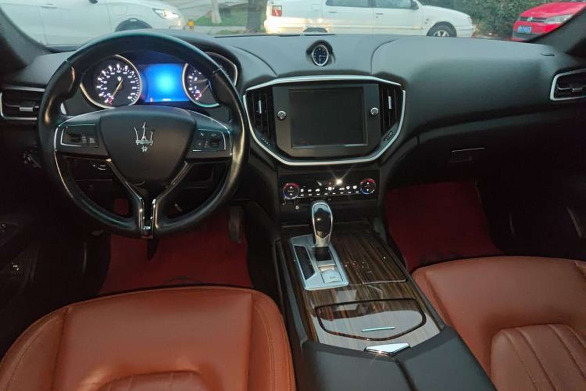 Used Maserati Ghibli 2014 3.0T Standard Edition Center Console