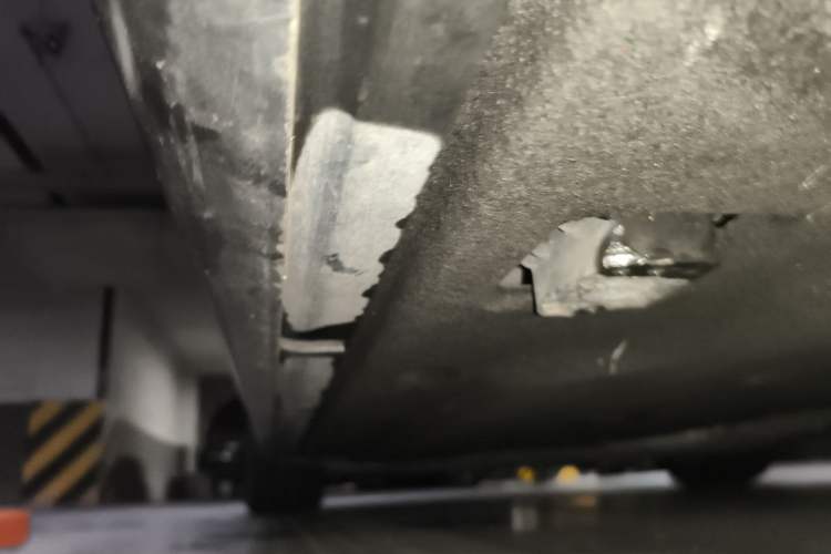 Used Maserati Ghibli 2014 3.0T Standard Edition Chassis Rear Left
