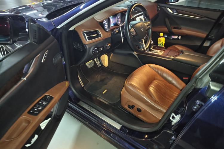 Used Maserati Ghibli 2014 3.0T S Q4 Driver Seat