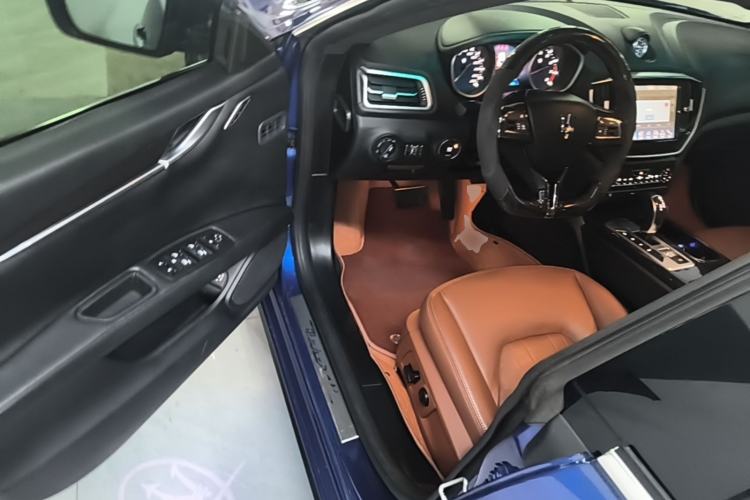 Used Maserati Ghibli 2014 3.0T Standard Edition Driver Seat