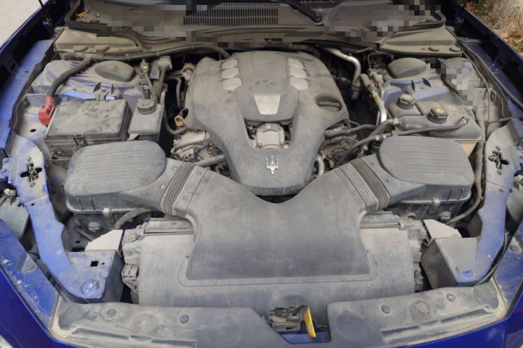Used Maserati Ghibli 2014 3.0T Standard Edition Engine Bay