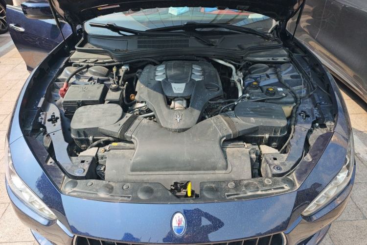 Used Maserati Ghibli 2014 3.0T Standard Edition Engine Bay