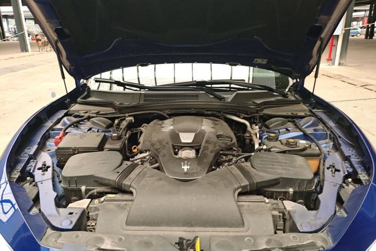 Used Maserati Ghibli 2014 3.0T Standard Edition Engine Bay