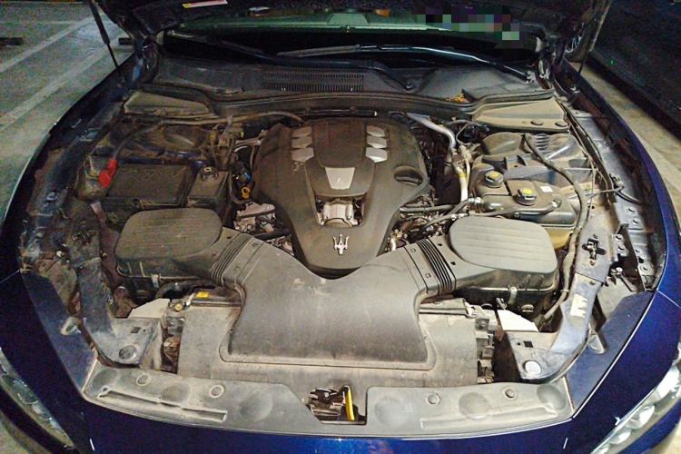 Used Maserati Ghibli 2014 3.0T Standard Edition Engine Bay