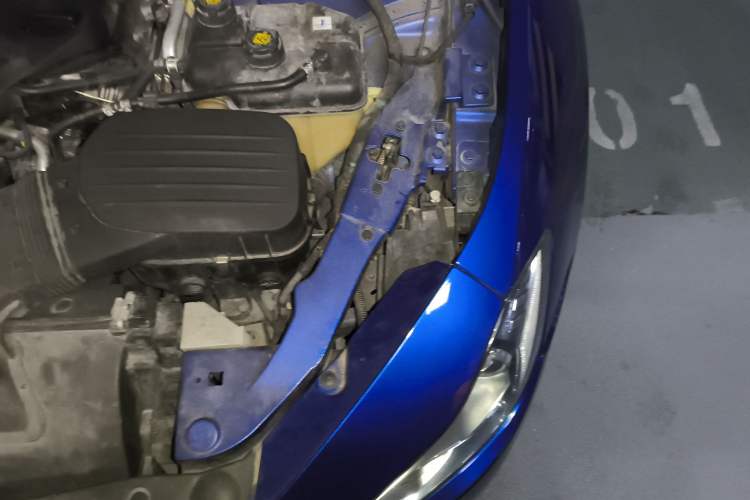 Used Maserati Ghibli 2014 3.0T Standard Edition Engine Bay Left