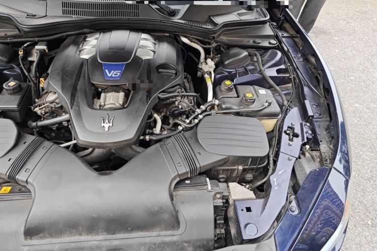 Used Maserati Ghibli  Engine Bay Left