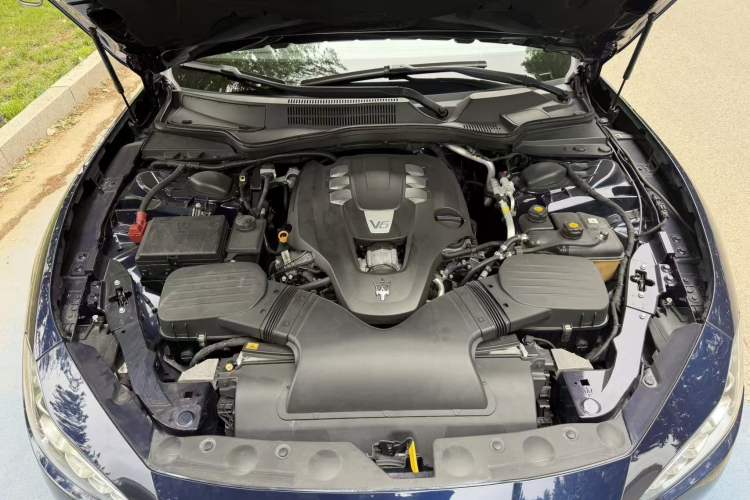 Used Maserati Ghibli 2014 3.0T Standard Edition Engine Bay