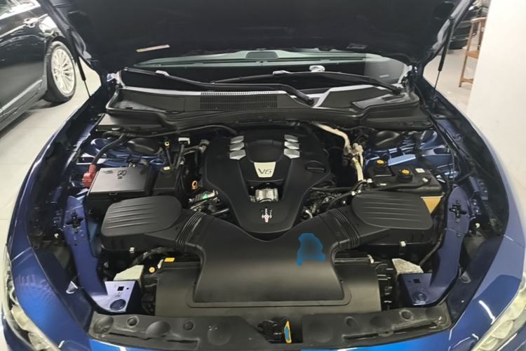 Used Maserati Ghibli 2014 3.0T Standard Edition Engine Bay