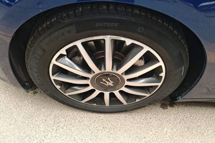 Used Maserati Ghibli 2014 3.0T Standard Edition Exterior 3