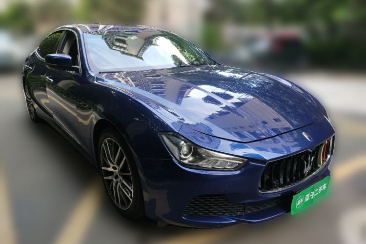 Used Maserati Ghibli 2014 3.0T S Front Right 45 Deg