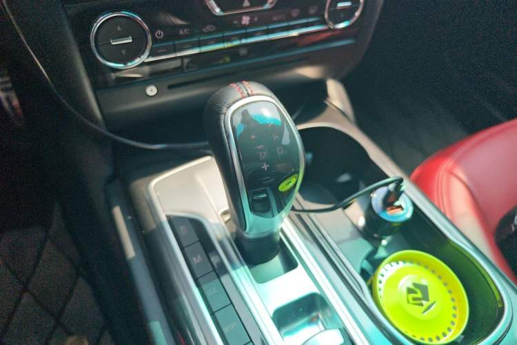 Used Maserati Ghibli 2014 3.0T Standard Edition Gear Lever