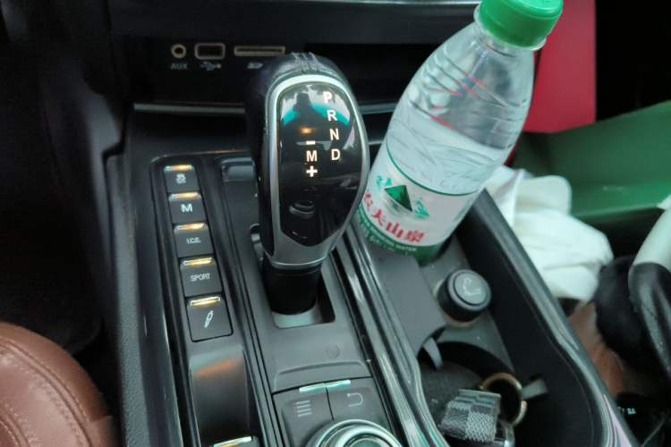 Used Maserati Ghibli 2014 3.0T Standard Edition Gear Lever