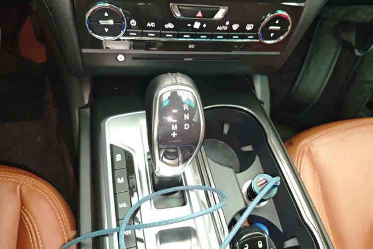 Used Maserati Ghibli 2014 3.0T Standard Edition Gear Lever