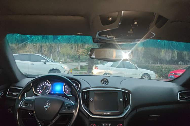 Used Maserati Ghibli 2014 3.0T Standard Edition Headliner
