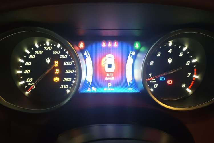 Used Maserati Ghibli 2014 3.0T Standard Edition Instrument Cluster