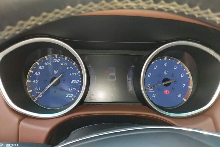 Used Maserati Ghibli 2014 3.0T S Instrument Cluster