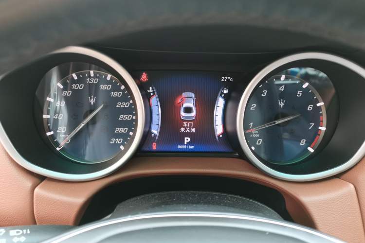 Used Maserati Ghibli 2014 3.0T Standard Edition Instrument Cluster