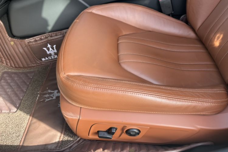 Used Maserati Ghibli 2014 3.0T Standard Edition Interior 5