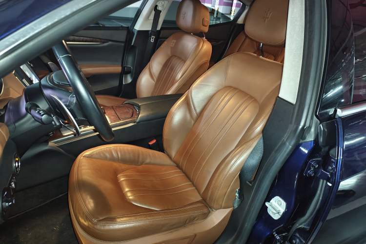 Used Maserati Ghibli 2014 3.0T S Q4 Left Front Seat
