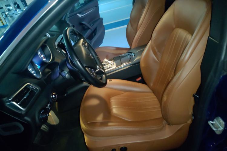 Used Maserati Ghibli 2014 3.0T Standard Edition Left Front Seat