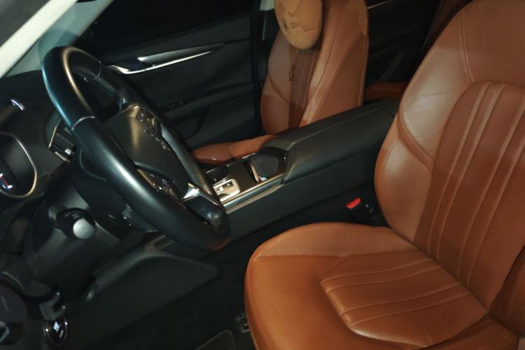Used Maserati Ghibli 2014 3.0T Standard Edition Left Front Seat