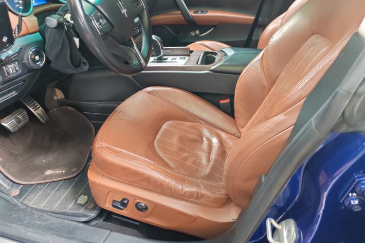 Used Maserati Ghibli 2014 3.0T Standard Edition Left Front Seat