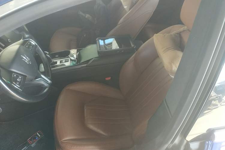 Used Maserati Ghibli 2014 3.0T Standard Edition Left Front Seat