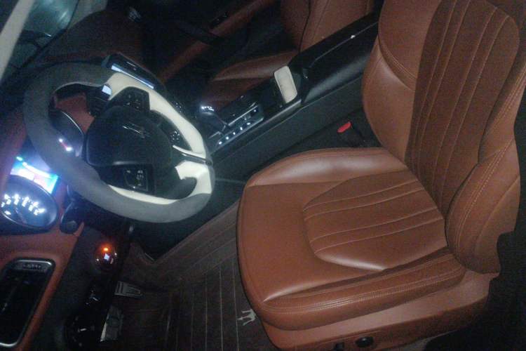 Used Maserati Ghibli 2014 3.0T Standard Edition Left Front Seat