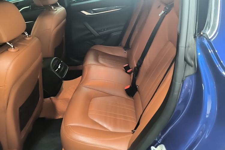 Used Maserati Ghibli 2014 3.0T Standard Edition Left Rear Seat