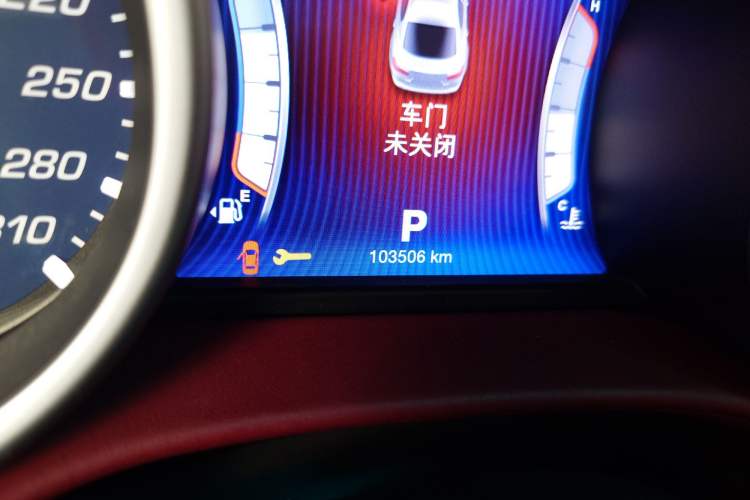 Used Maserati Ghibli 2014 3.0T Standard Edition Odometer Close Up