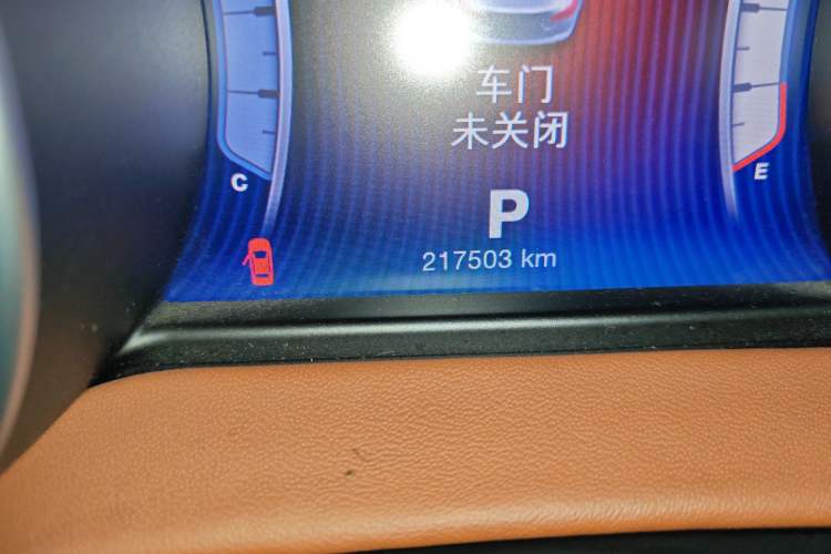 Used Maserati Ghibli 2014 3.0T Standard Edition Odometer Close Up