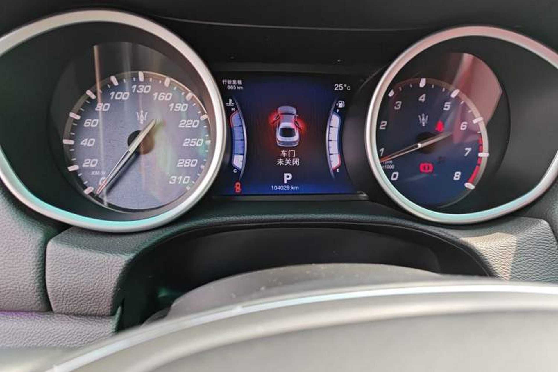 Used Maserati Ghibli  Odometer Close Up