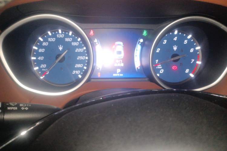 Used Maserati Ghibli 2014 3.0T Standard Edition Odometer Close Up