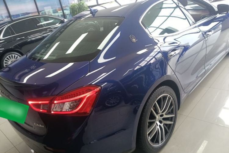Used Maserati Ghibli 2014 3.0T Standard Edition Rear Right 45 Deg