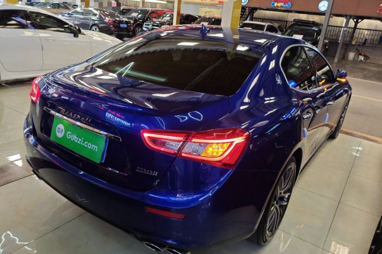 Used Maserati Ghibli 2014 3.0T Standard Edition Rear Right 45 Deg
