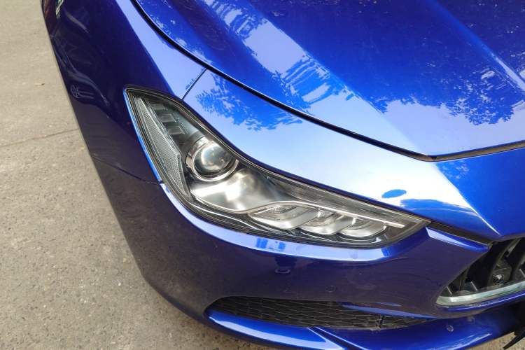 Used Maserati Ghibli 2014 3.0T Standard Edition Right Front Headlight